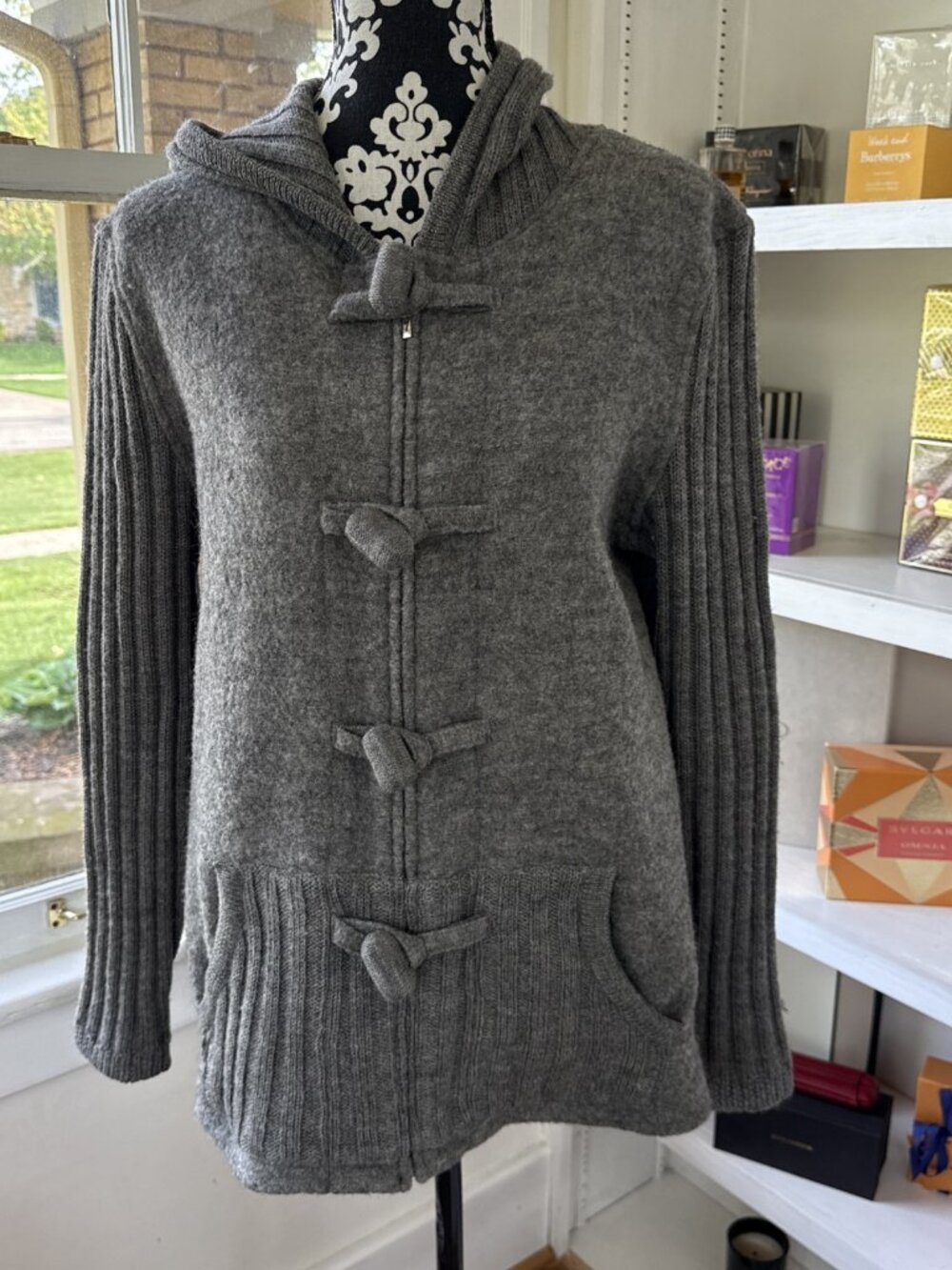 Tally Ho 100% Wool Sweater Womens Petite Large Black  Collarless Button Cardigan